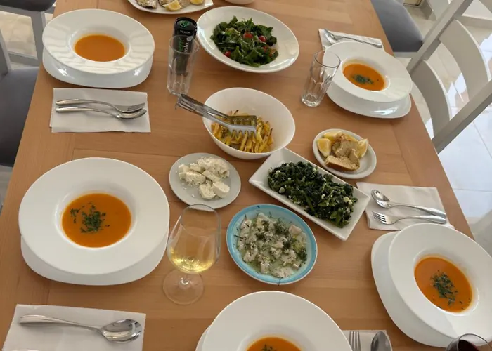 -te Golja Ξενοδοχείο *