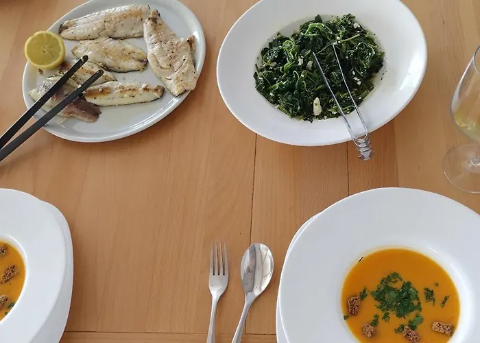 -te Golja Ξενοδοχείο *